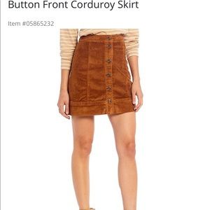 Highwaisted button-front skirt